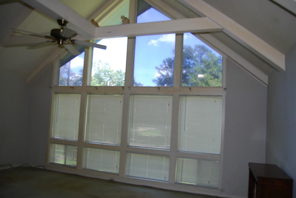 221 Lakeview, Conroe, TX 77301