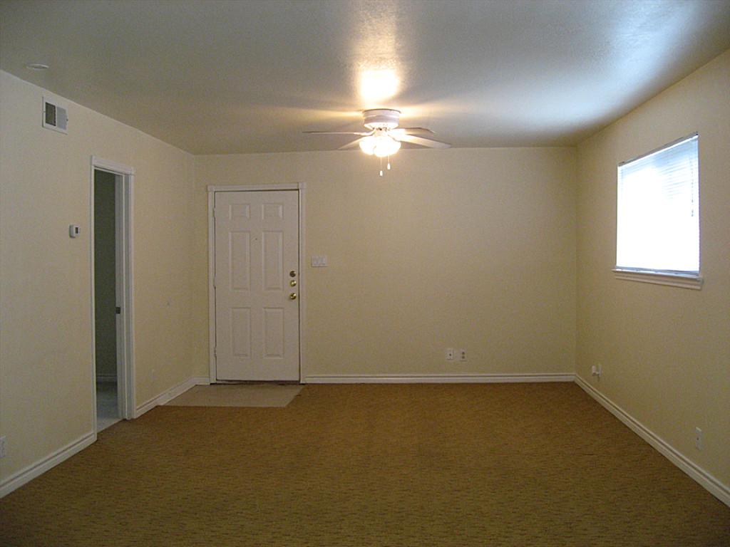 1308 Houston, Conroe, TX 77301