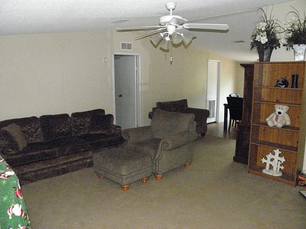 10558 Fm 2432 Road, Conroe, TX 77303