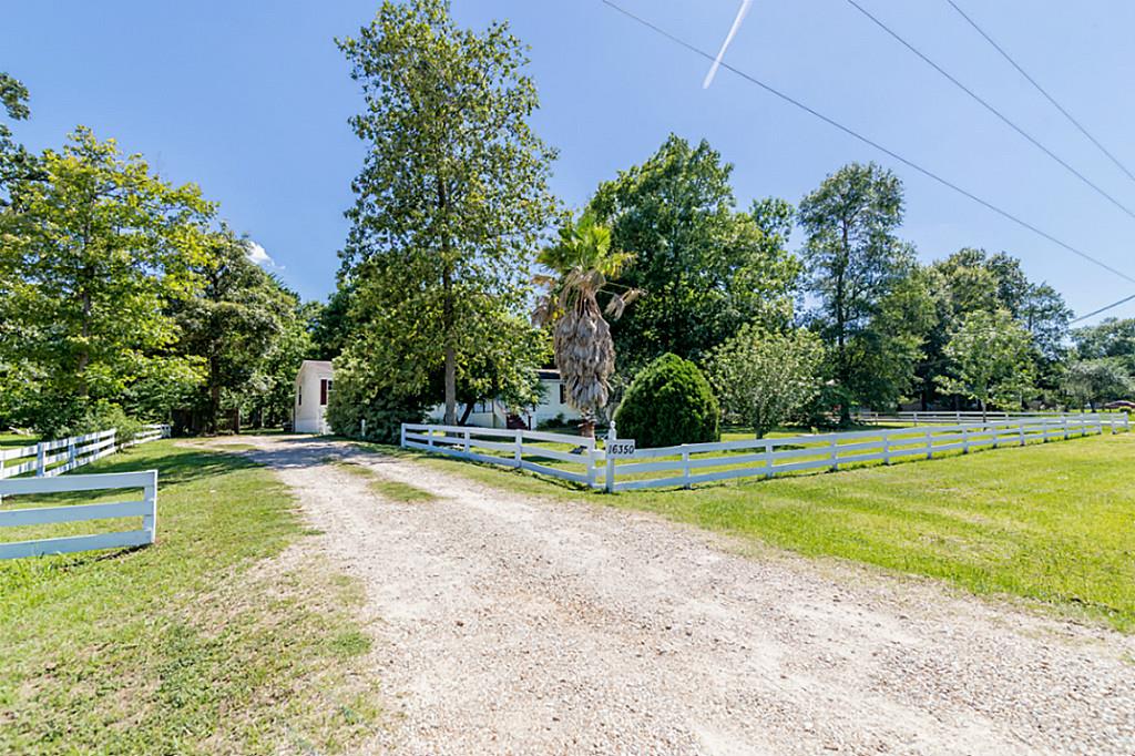 16350 Crockett Bend Drive, Conroe, TX 77303
