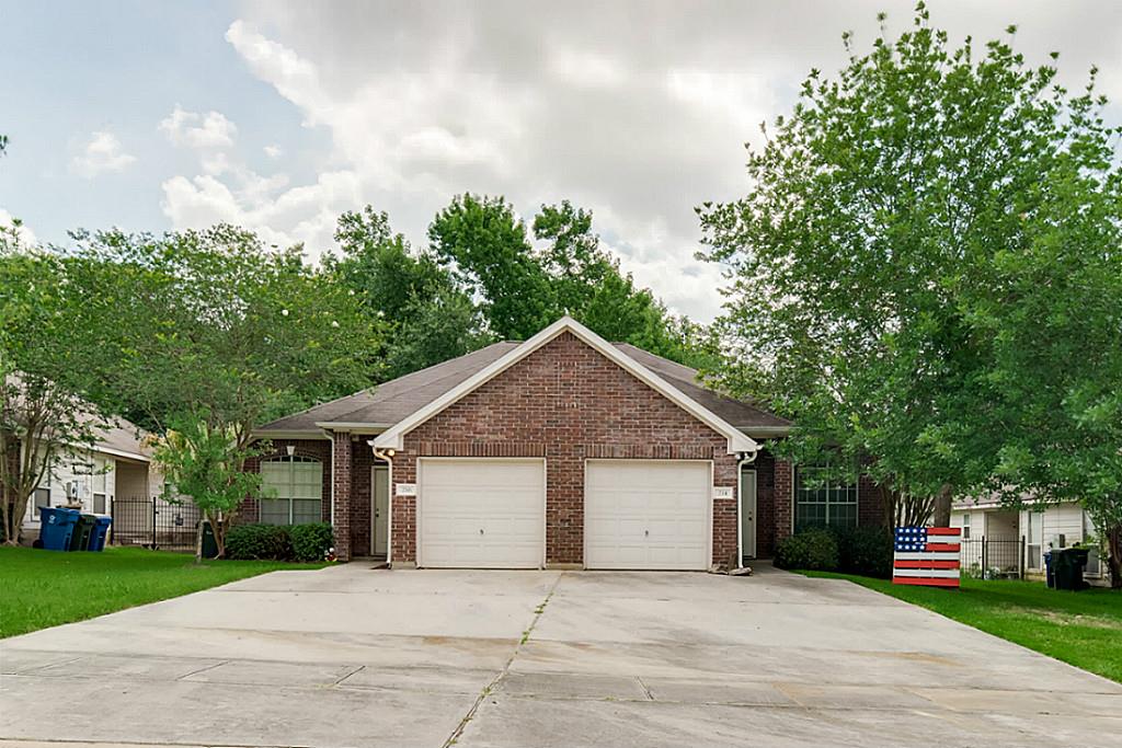 214 Canterbury Drive, Conroe, TX 77303
