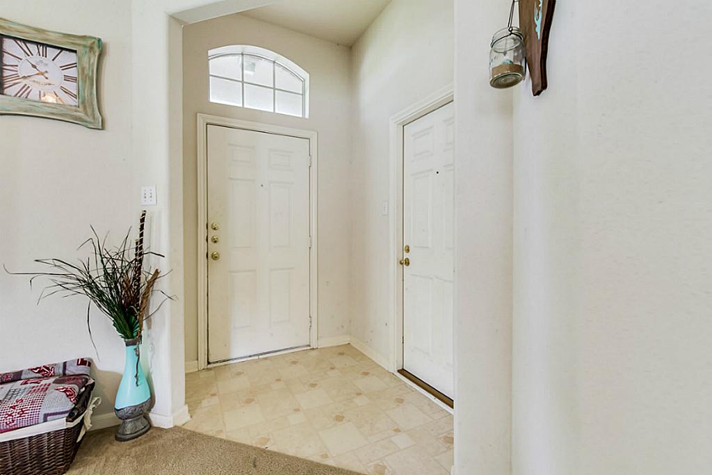 214 Canterbury Drive, Conroe, TX 77303