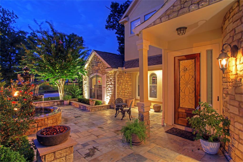 12 Broadmoor Court, Conroe, TX 77304