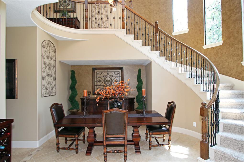 12 Broadmoor Court, Conroe, TX 77304