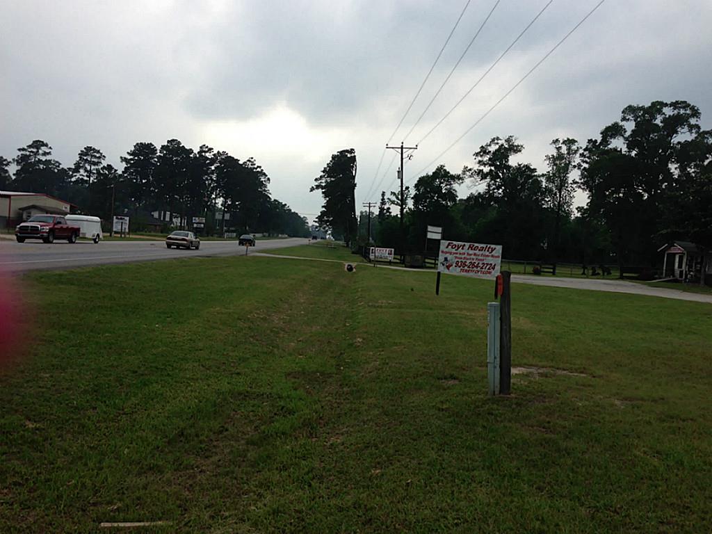 13215 Highway 105, Conroe, TX 77306