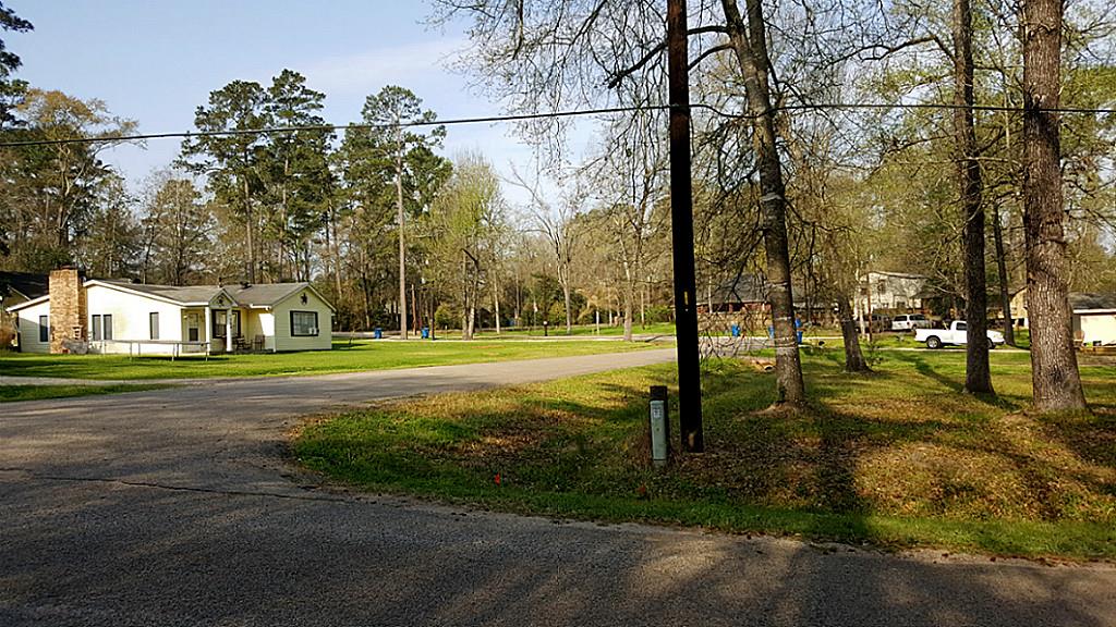 00 Cherokee, Montgomery, TX 77316