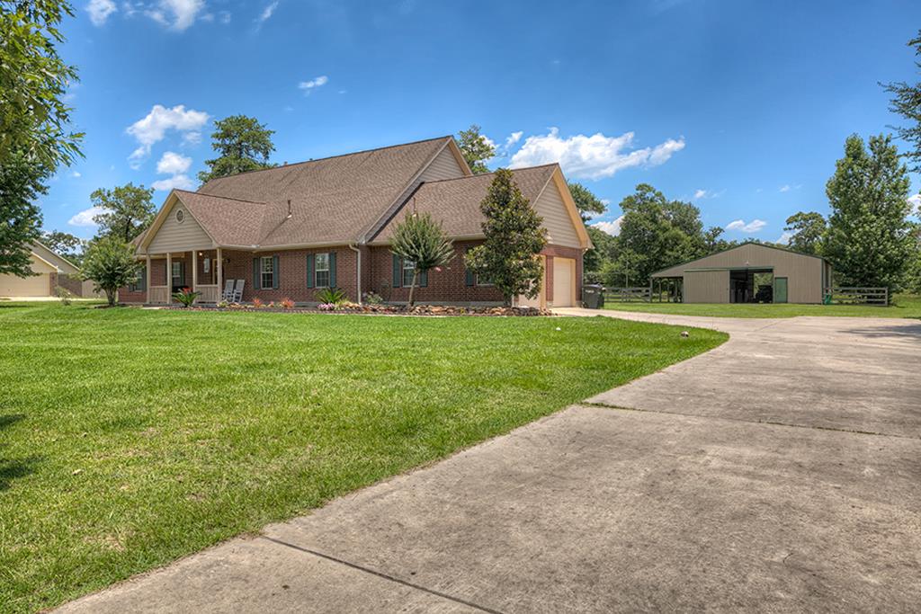 8169 Hills Parkway, Montgomery, TX 77316