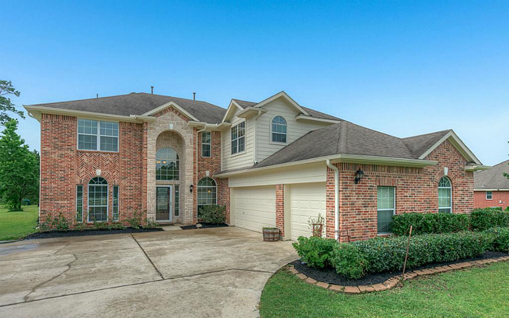 9183 Grand Lake Estates Drive, Montgomery, TX 77316
