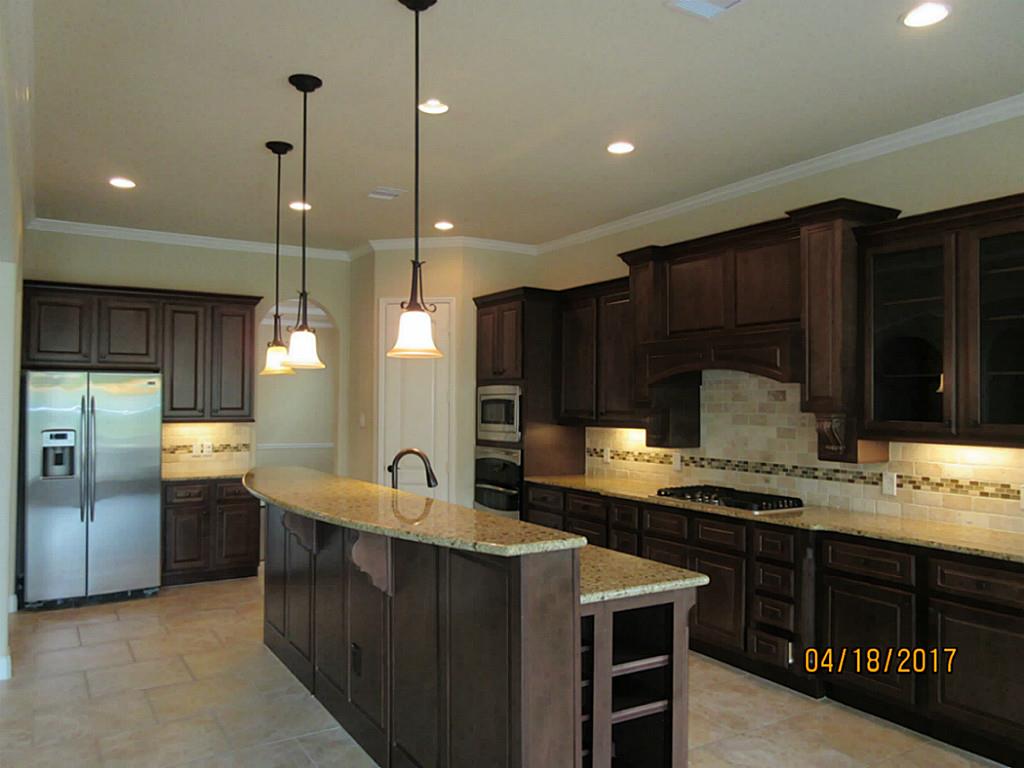 111 Keaton Court, Montgomery, TX 77316