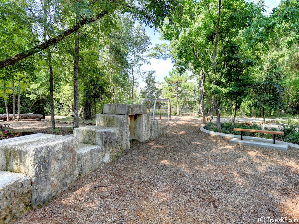 110 Cliftons Curve, Montgomery, TX 77316
