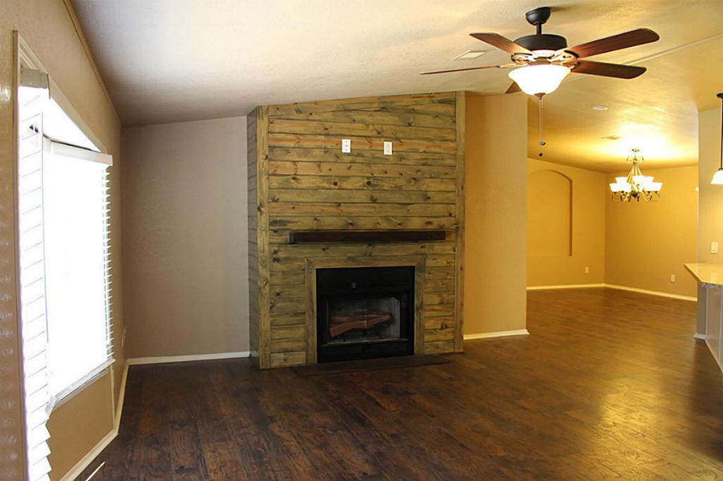 16614 E Lynbrook, Montgomery, TX 77316