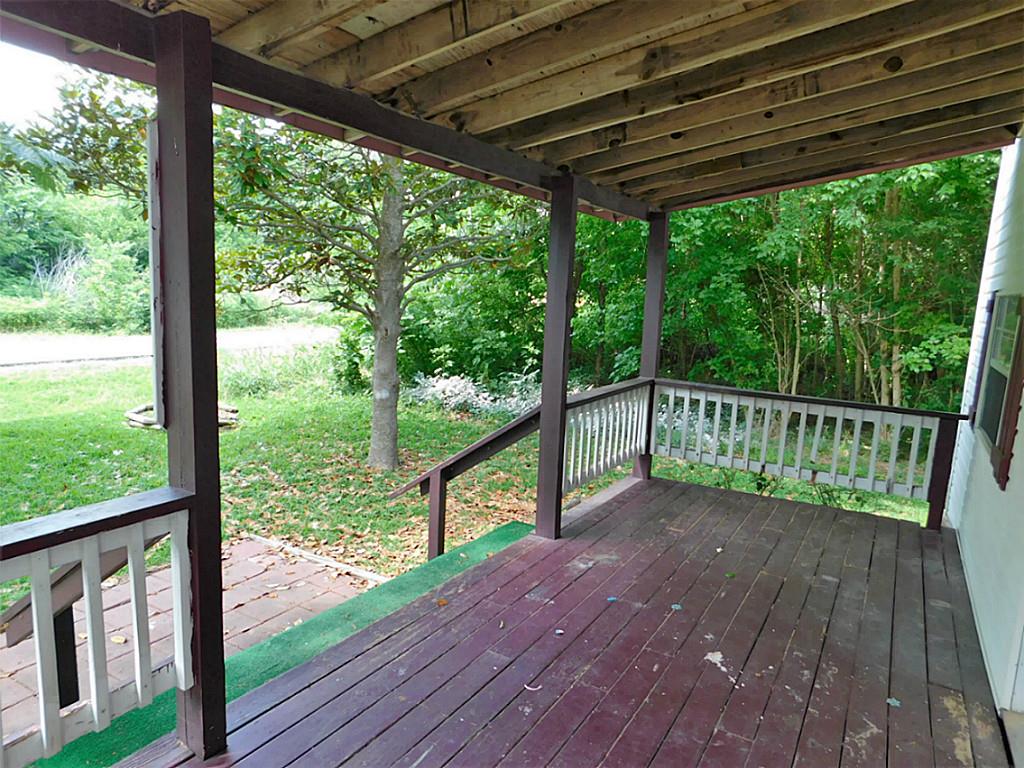 11422 Underwood Street, Willis, TX 77318