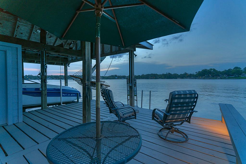 21 Point Loop, Huntsville, TX 77320