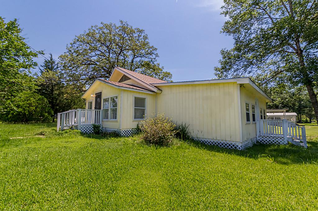 35 Big Lake Circle, Huntsville, TX 77320