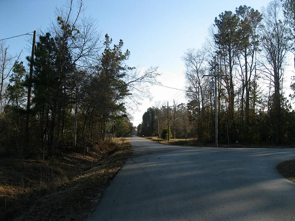 550 CR 3372, Cleveland, TX 77327