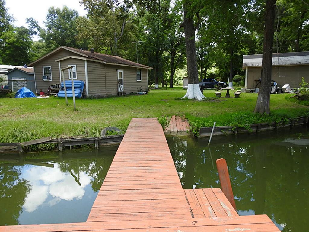 294 County Road 2600, Cleveland, TX 77327