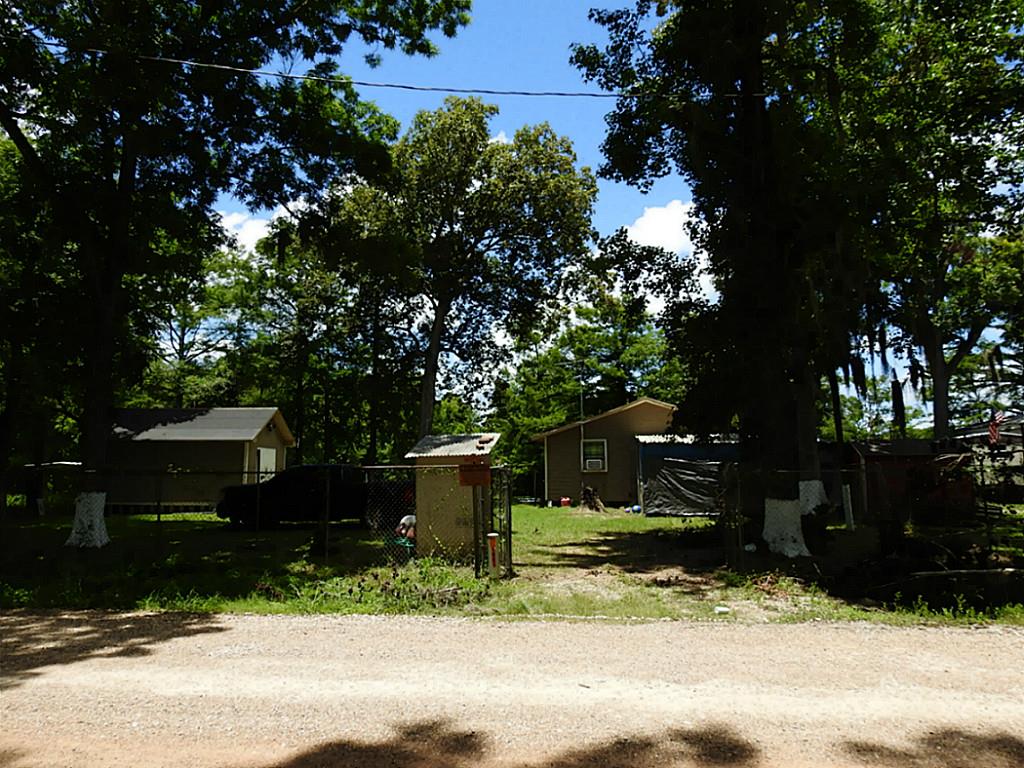 294 County Road 2600, Cleveland, TX 77327