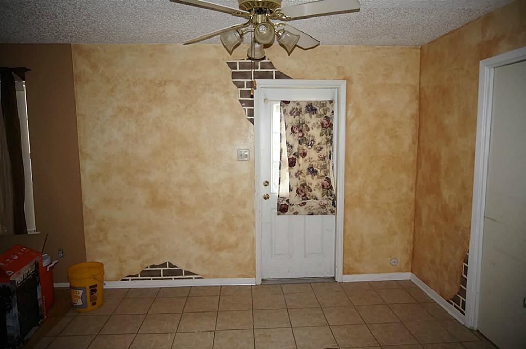 1403 E Hanson Street, Cleveland, TX 77327