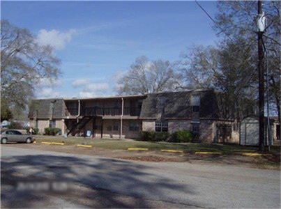 104 East Waco, Cleveland, TX 77327