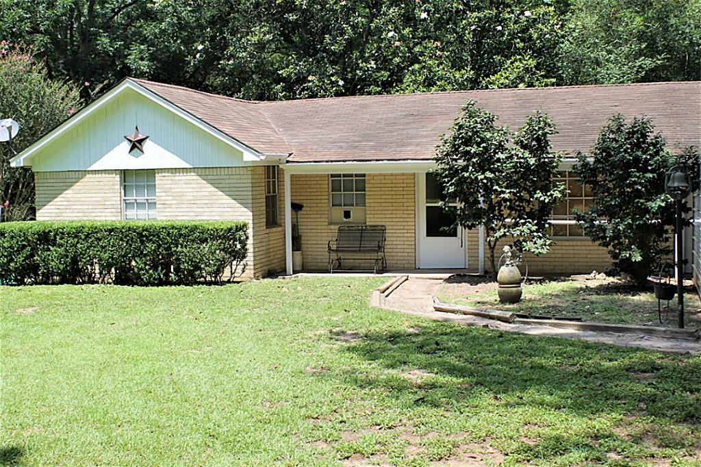 280 Cemetery Road, Coldspring, TX 77331