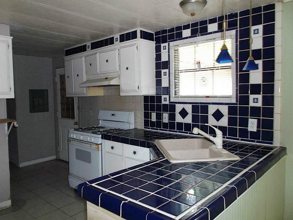 87 Lone Pine Drive, Huffman, TX 77336