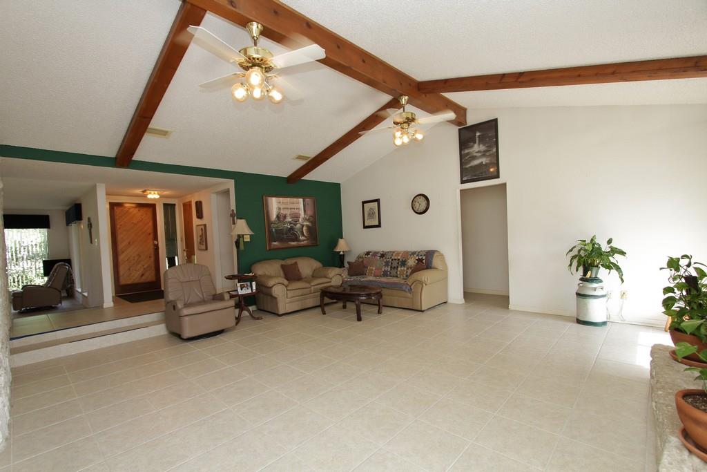 658 Anderson Road, Kingwood, TX 77339