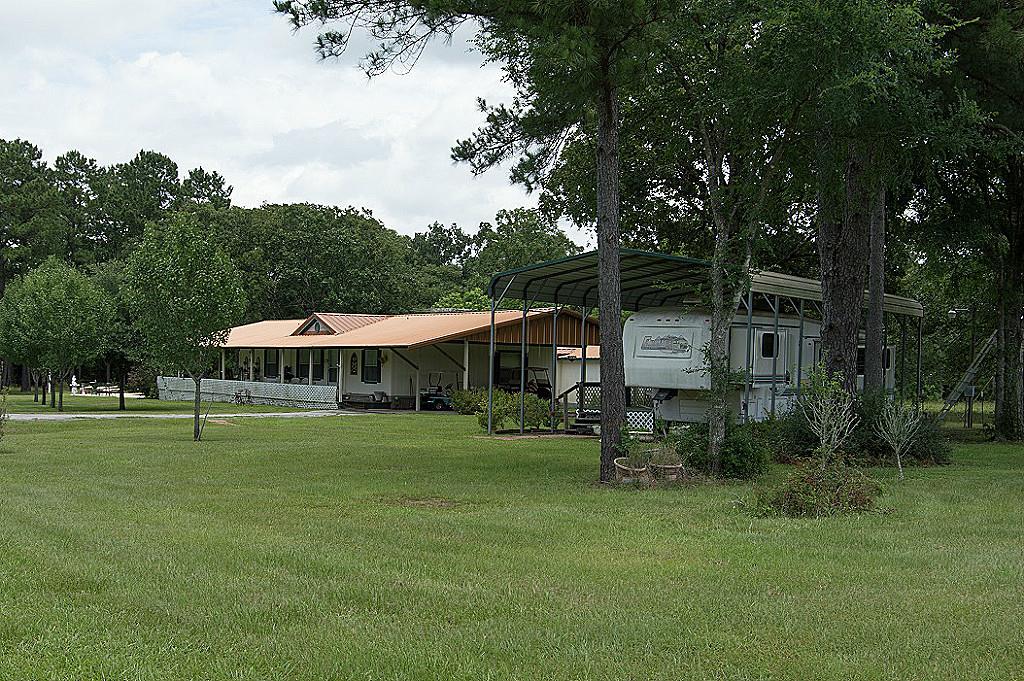 2299 US Highway 190, Huntsville, TX 77340