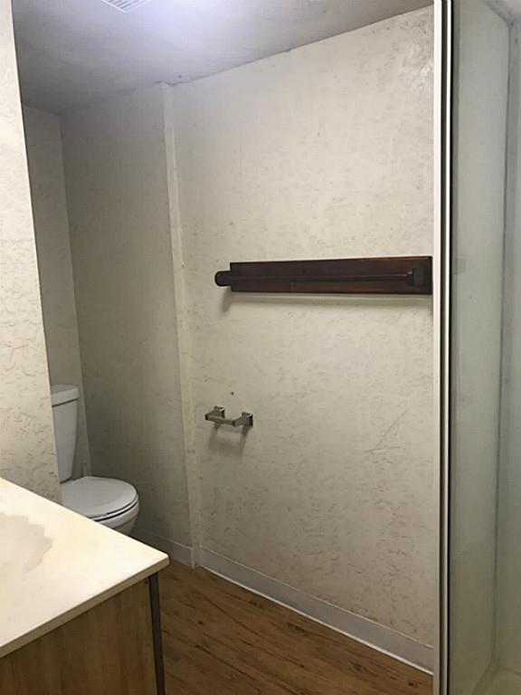 2020 Avenue L 1/2, Huntsville, TX 77340