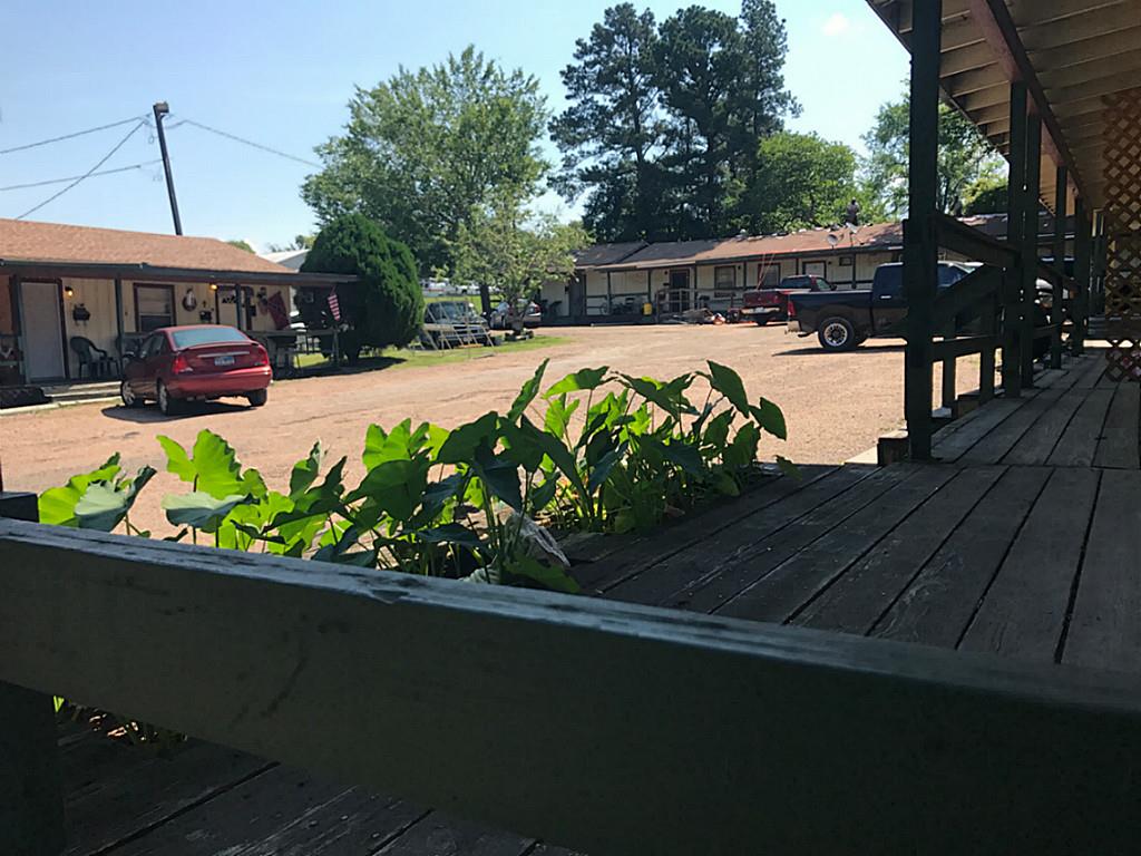 701 Avenue M, Huntsville, TX 77340