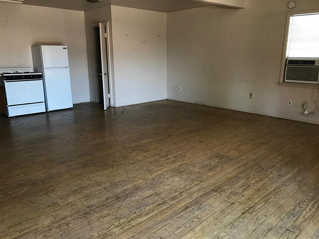 701 Avenue M, Huntsville, TX 77340