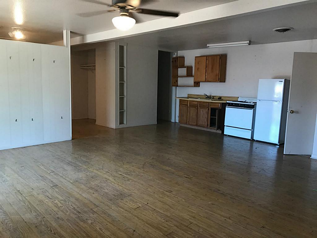 701 Avenue M, Huntsville, TX 77340