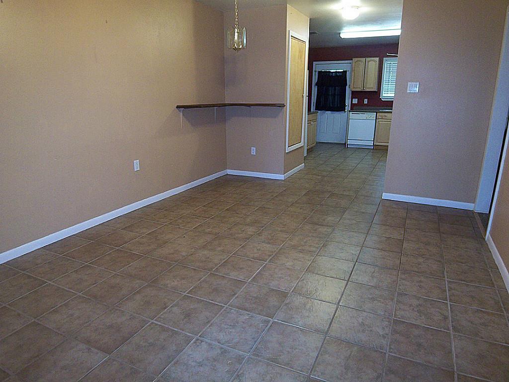 8182b HWY 75, Huntsville, TX 77340