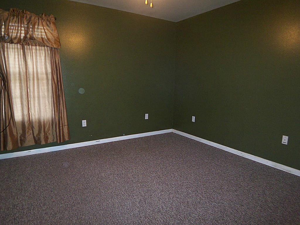 8182b HWY 75, Huntsville, TX 77340