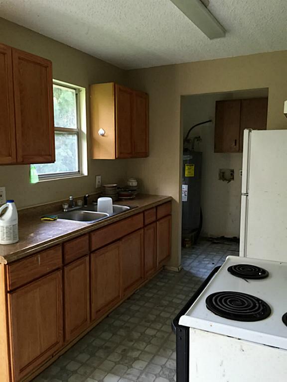 56 Main Avenue, Huntsville, TX 77340