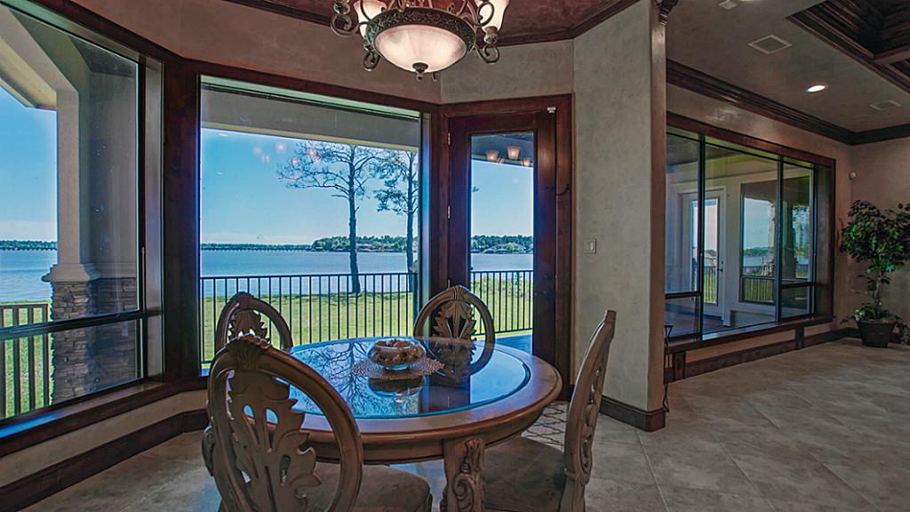8830 Cross Country Drive, Houston, TX 77346