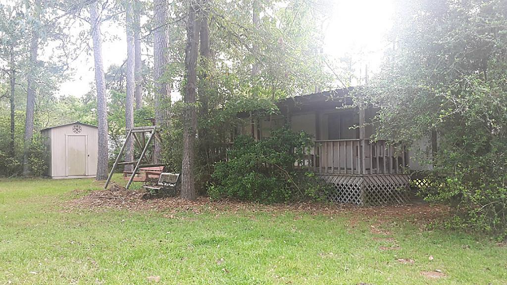 302 White Bass Lane, Livingston, TX 77351