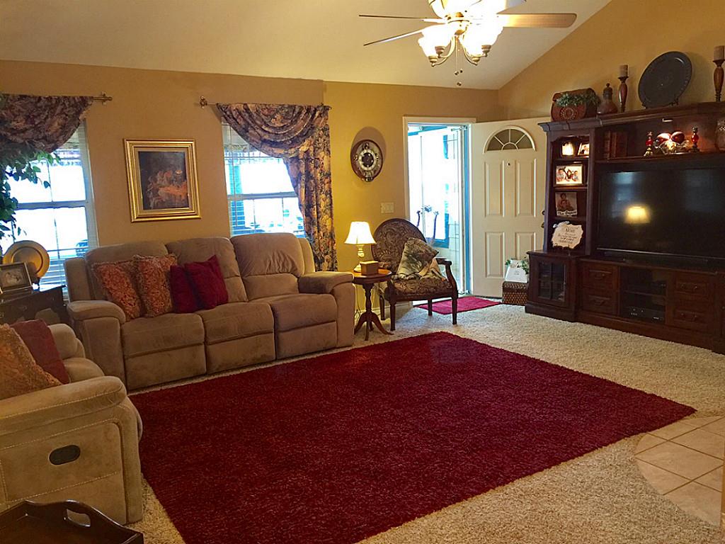 118 Alamo Drive, Livingston, TX 77351