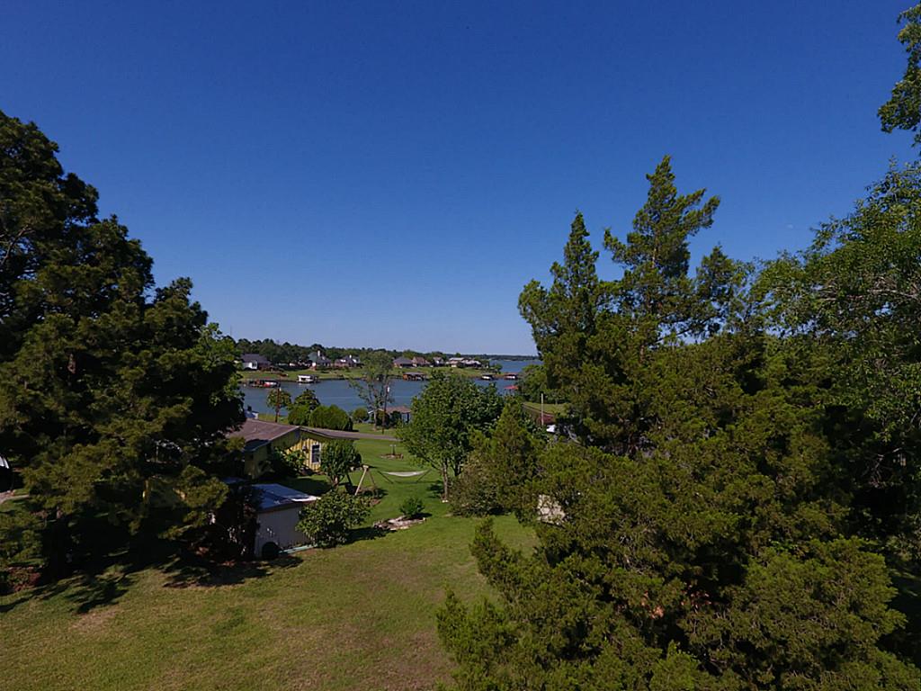 212 Shelter Lane, Livingston, TX 77351