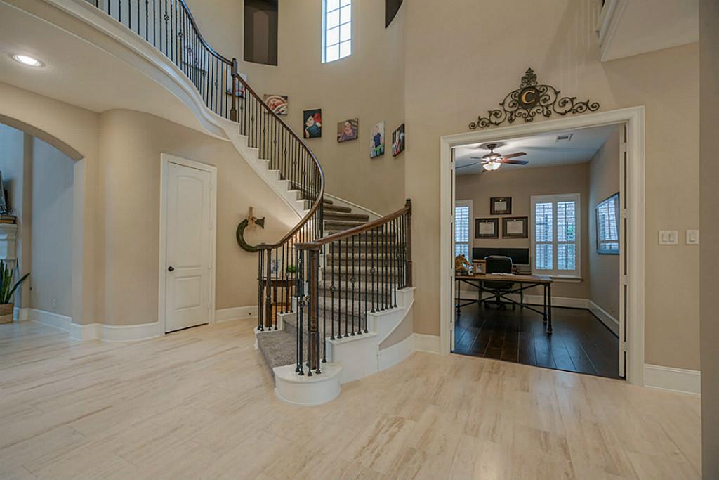 103 N Almondell, The Woodlands, TX 77354