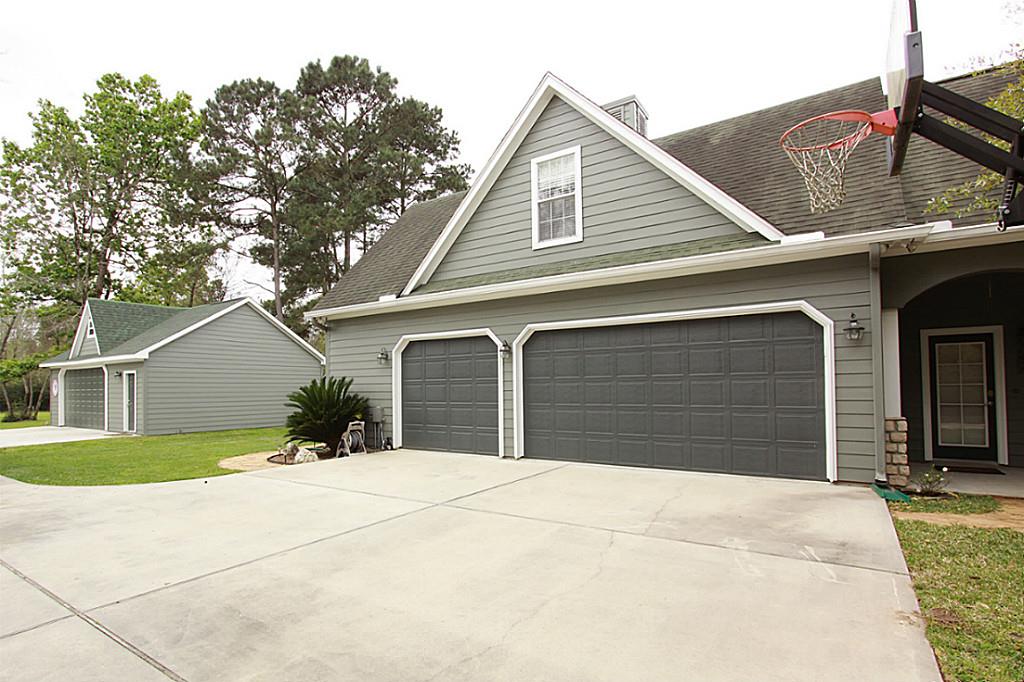 33211 Windcrest Estates Boulevard, Magnolia, TX 77354
