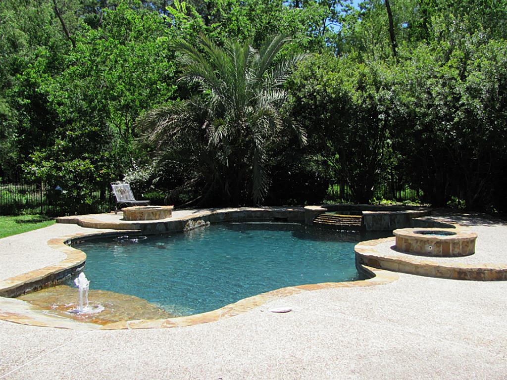 32514 Riverwood Drive, Magnolia, TX 77354
