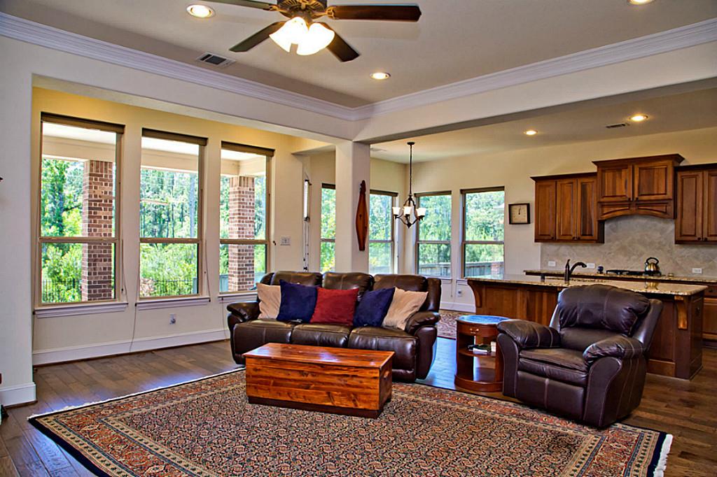 19 S Almondell Way, The Woodlands, TX 77354
