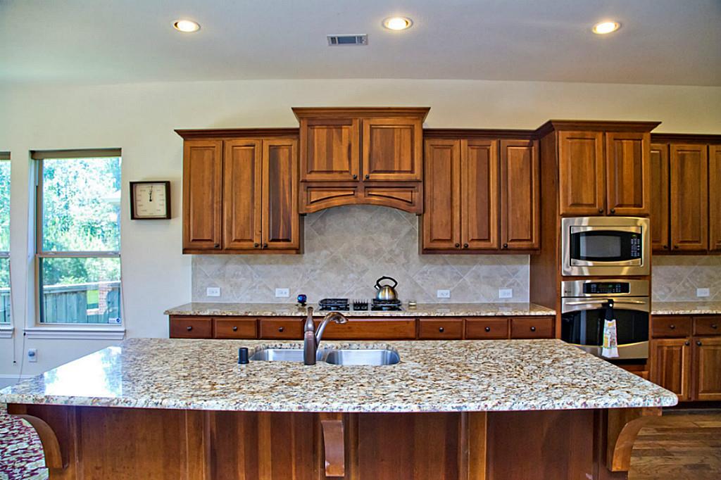 19 S Almondell Way, The Woodlands, TX 77354