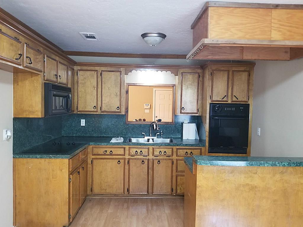 30735 Lake Edge Lane, Magnolia, TX 77354