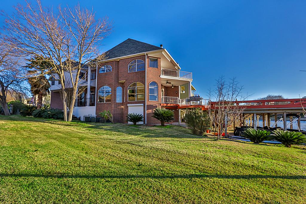 147 Capetown, Conroe, TX 77356