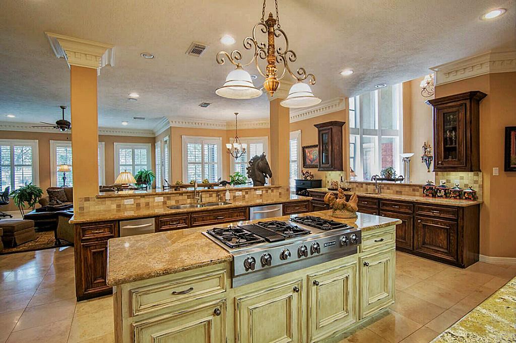 3 Grey Moss Lane, Montgomery, TX 77356