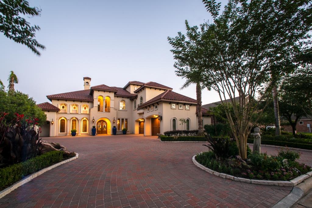 116 West Shore, Montgomery, TX 77356