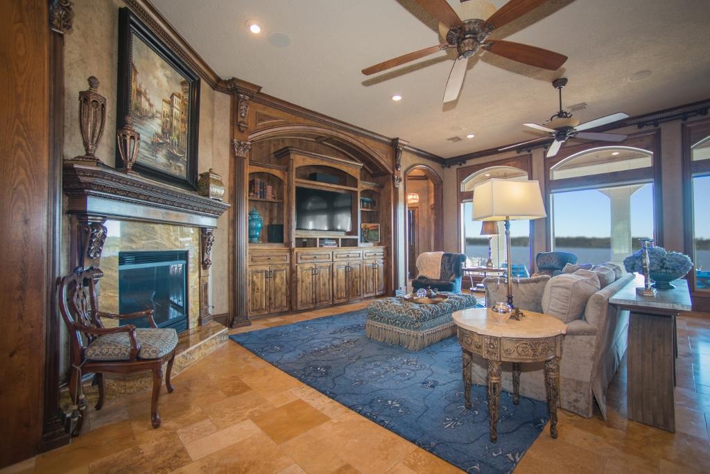 116 West Shore, Montgomery, TX 77356