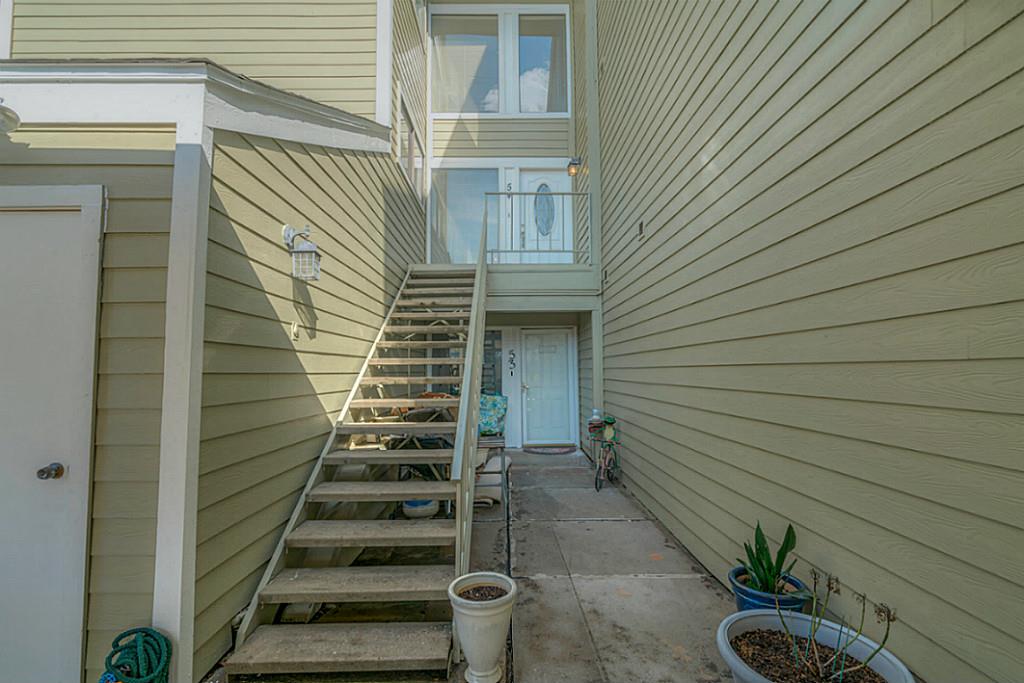 54 April Point Drive, Montgomery, TX 77356
