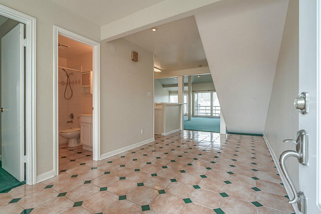 54 April Point Drive, Montgomery, TX 77356